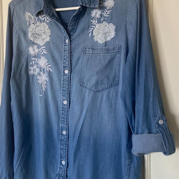 Jordache chambray button top - size M Western shirt, cowgirl, embroidery - Picture 3 of 12